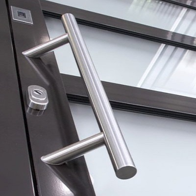 Wyposażenie drzwi — pochwyt